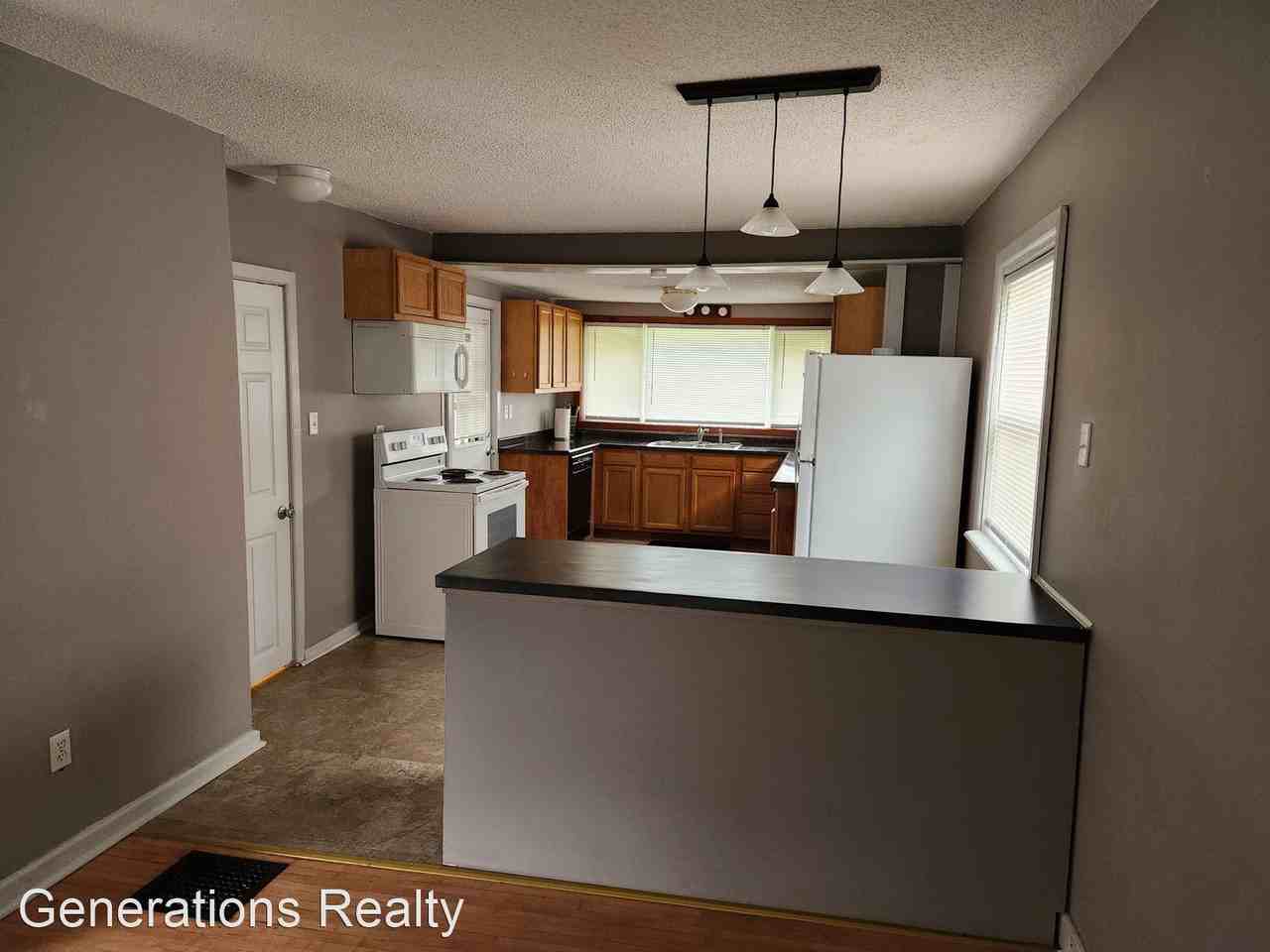 775 Oak Grove Ave - Photo 3 of 12