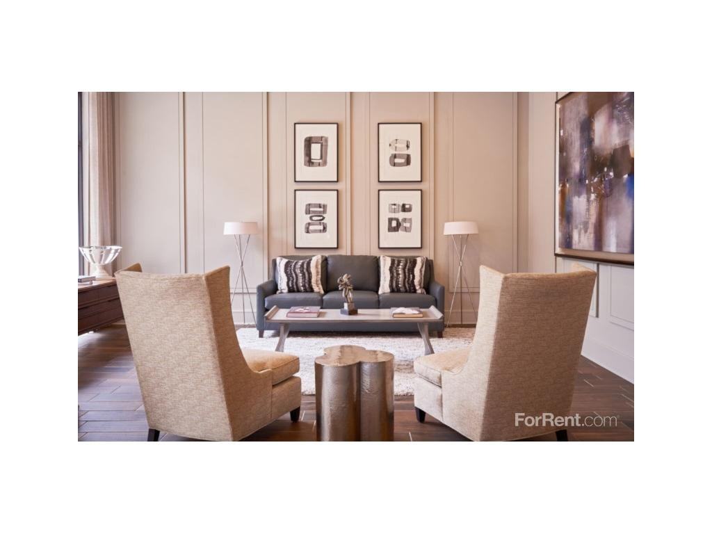 Solis Sharon Square Apartments 4905 Ashley Park Ln, Charlotte, NC