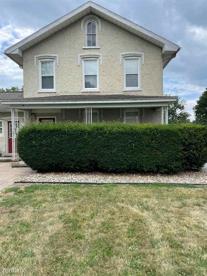 914-920 E. Front St. - Photo 2 of 2