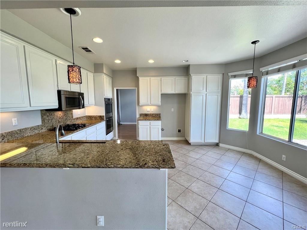 40 Calle Cabrillo - Photo 2 of 10