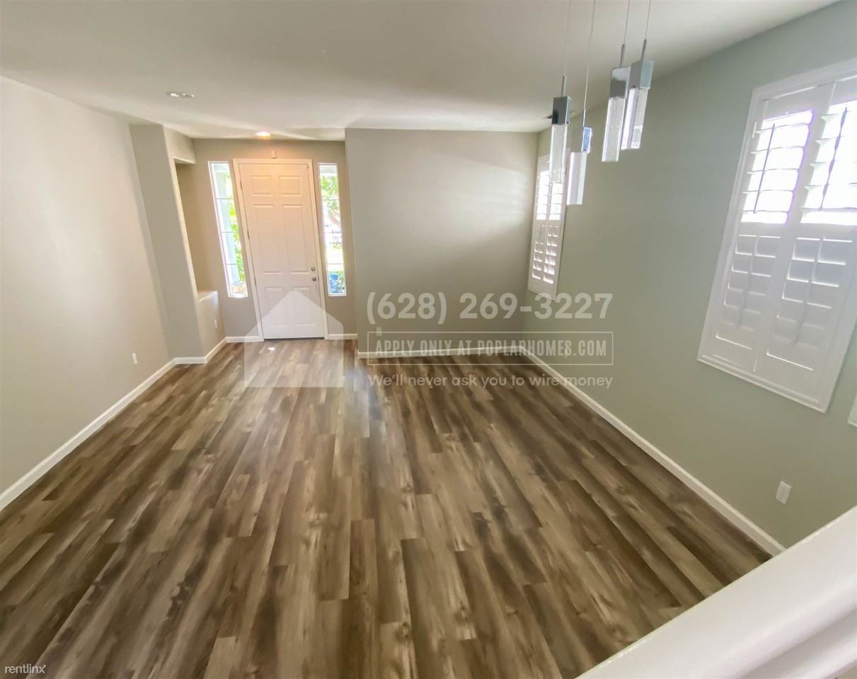 1090 Azalea Ln - Photo 2 of 18