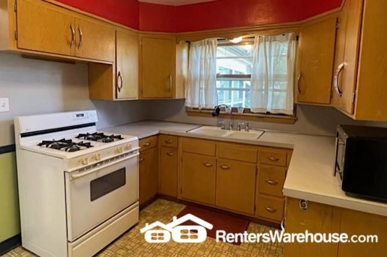 3510 Benjamin St Ne - Photo 3 of 20