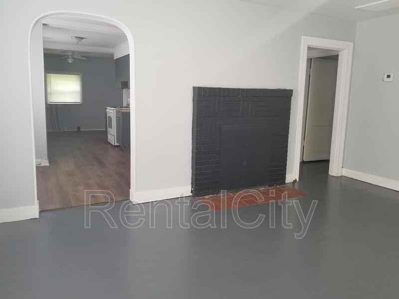 209 Hardee St - Photo 2 of 14