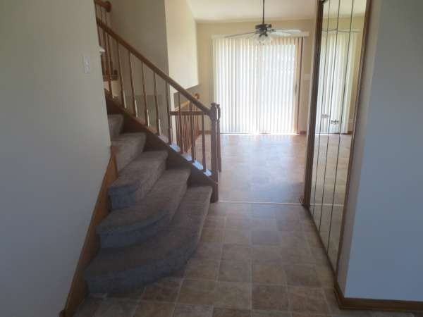 424 E Clark St - Photo 3 of 15