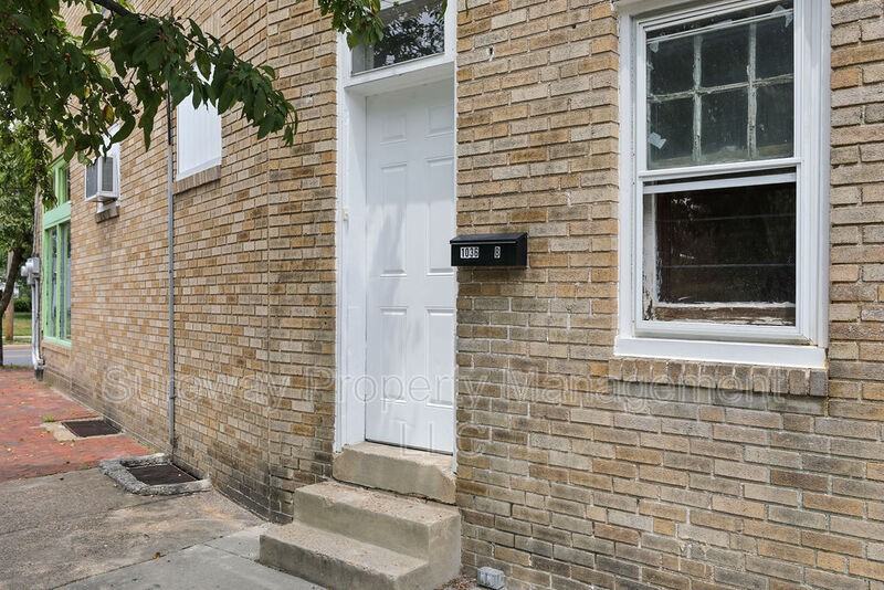 1036B Collings Ave #2ndFL - Photo 2 of 26