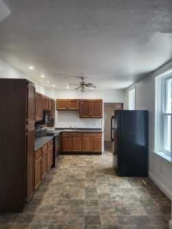 2715 W 3rd St - Photo 3 of 15