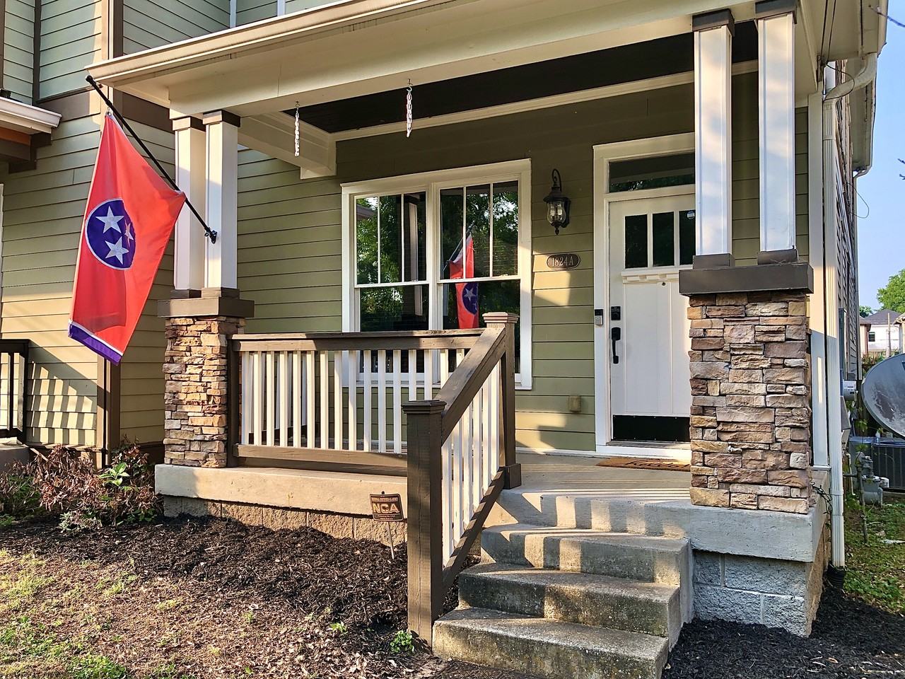 1824 6th Ave N - Photo 3 of 41