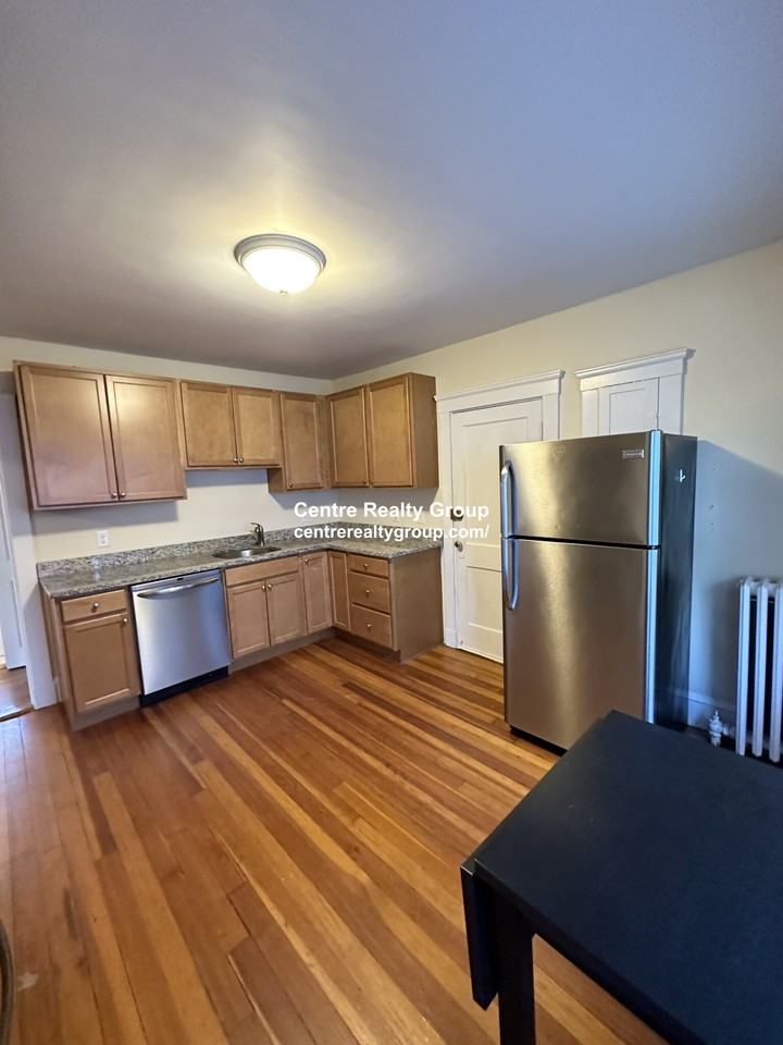 10 Stedman St #3 - Photo 5 of 31