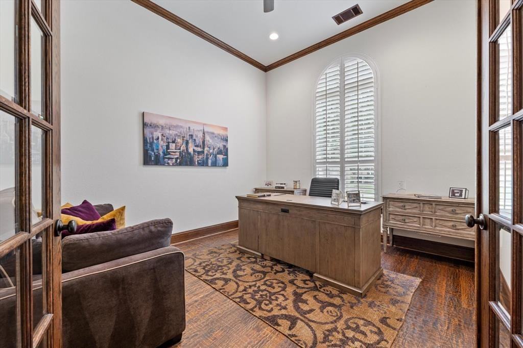 1816 Trinidad Ln - Photo 3 of 25