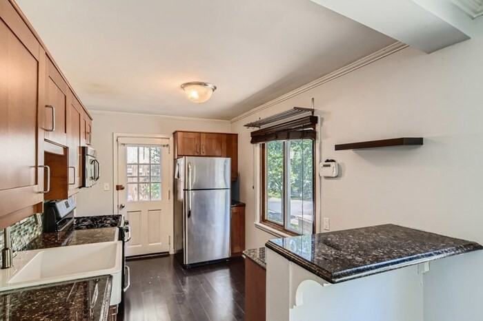 3908 Longfellow Ave - Photo 2 of 12