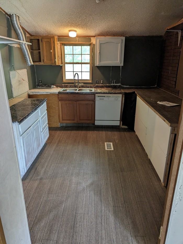 163 Damascus Rd - Photo 3 of 9