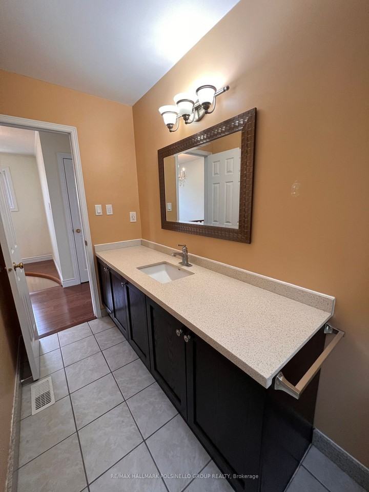 202 Billings Crescent #None - Photo 2 of 6