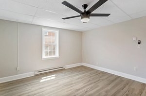 52 York St #REAR - Photo 2 of 16