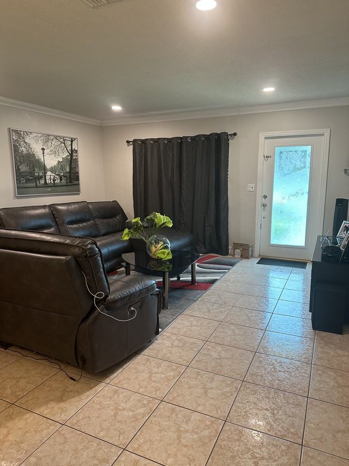 3354 3243  Northwest 22nd Street #NA - Photo 3 of 17