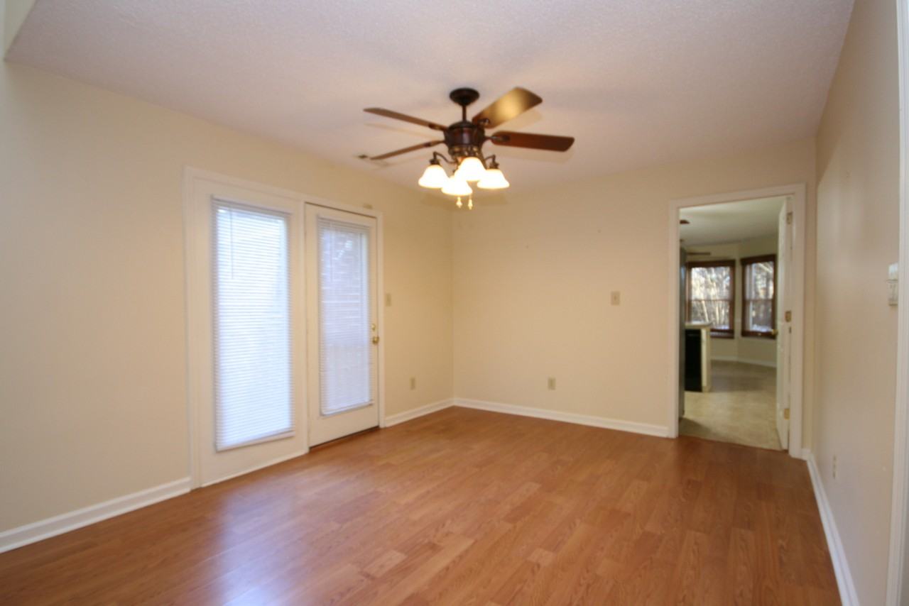 122 West Lake Circle #1 - Photo 6 of 24