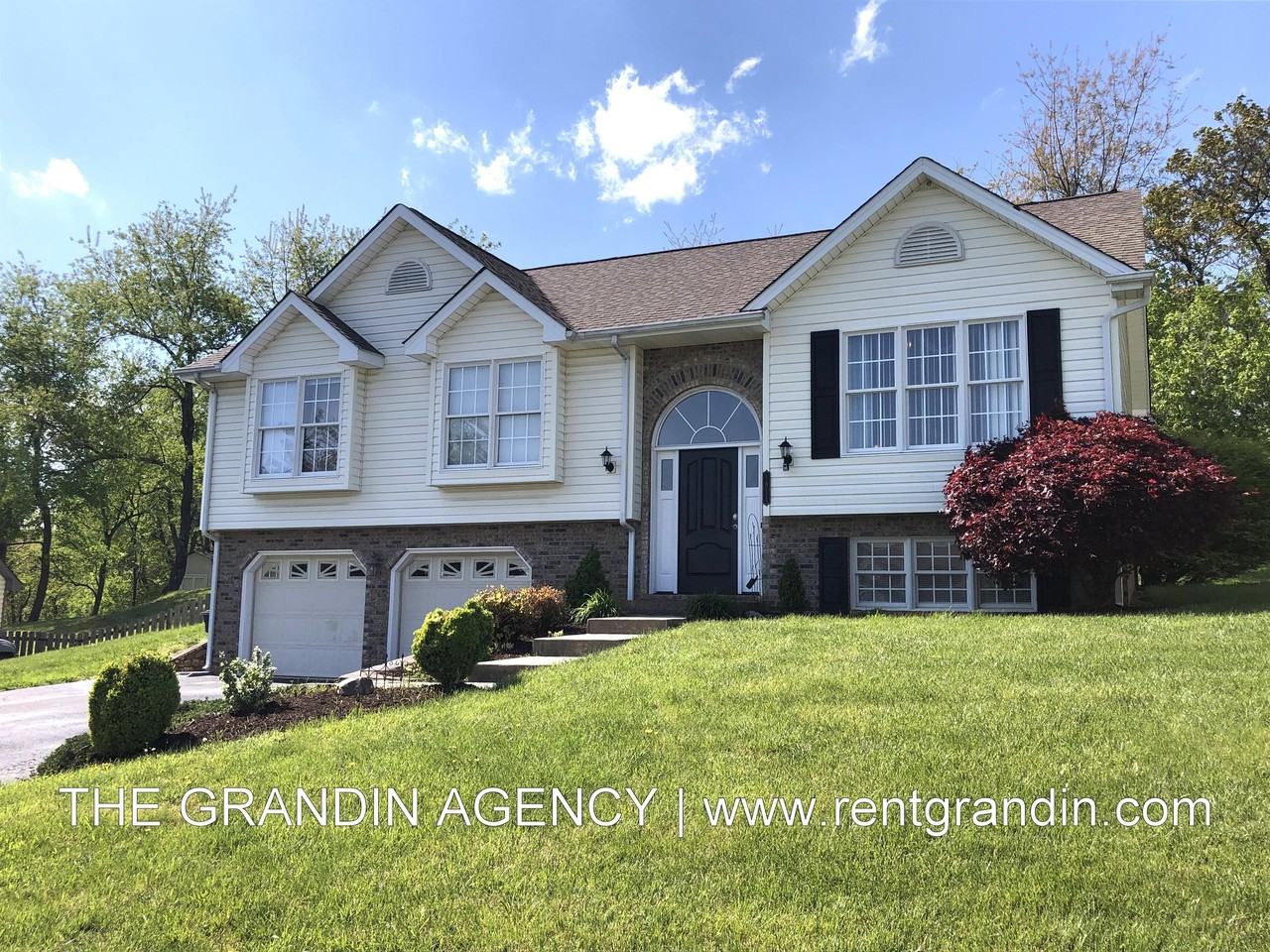 1811 Meadows Ct #1 - Photo 4 of 40