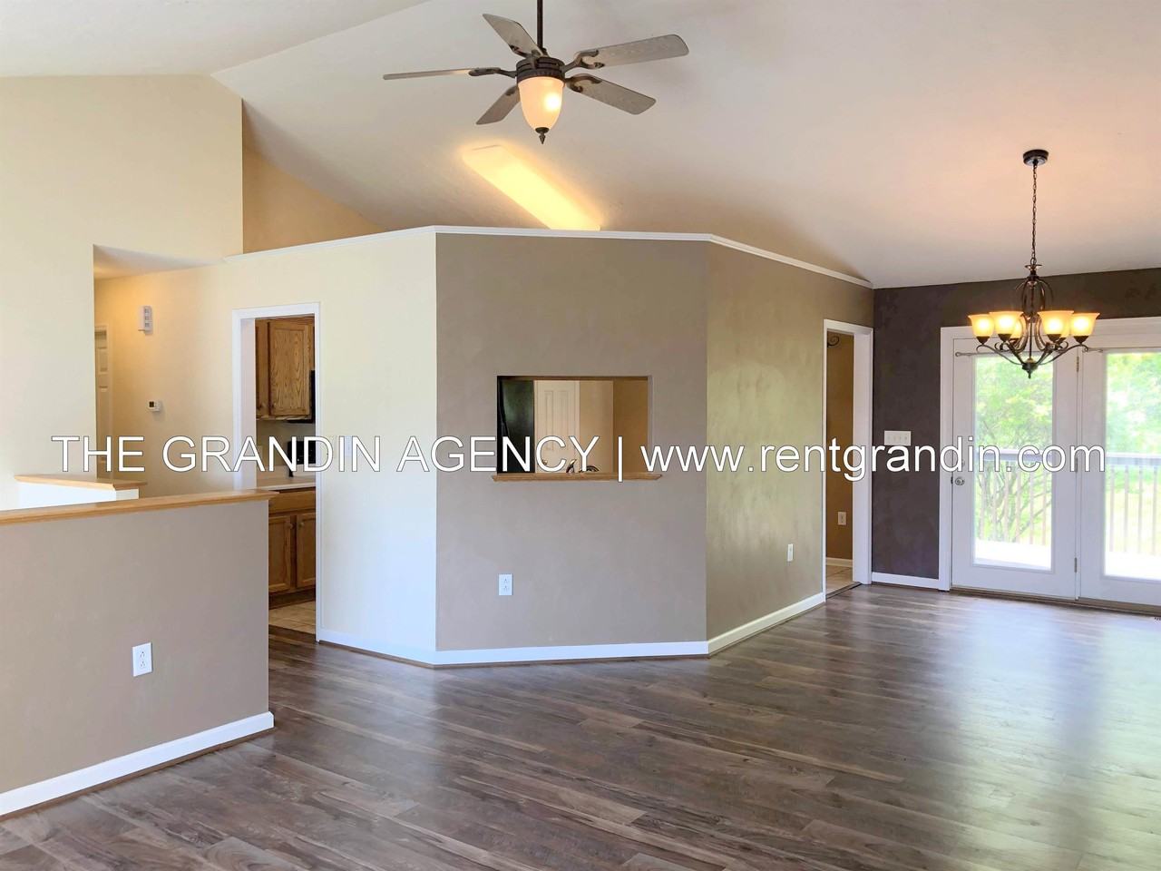 1811 Meadows Ct #1 - Photo 7 of 40