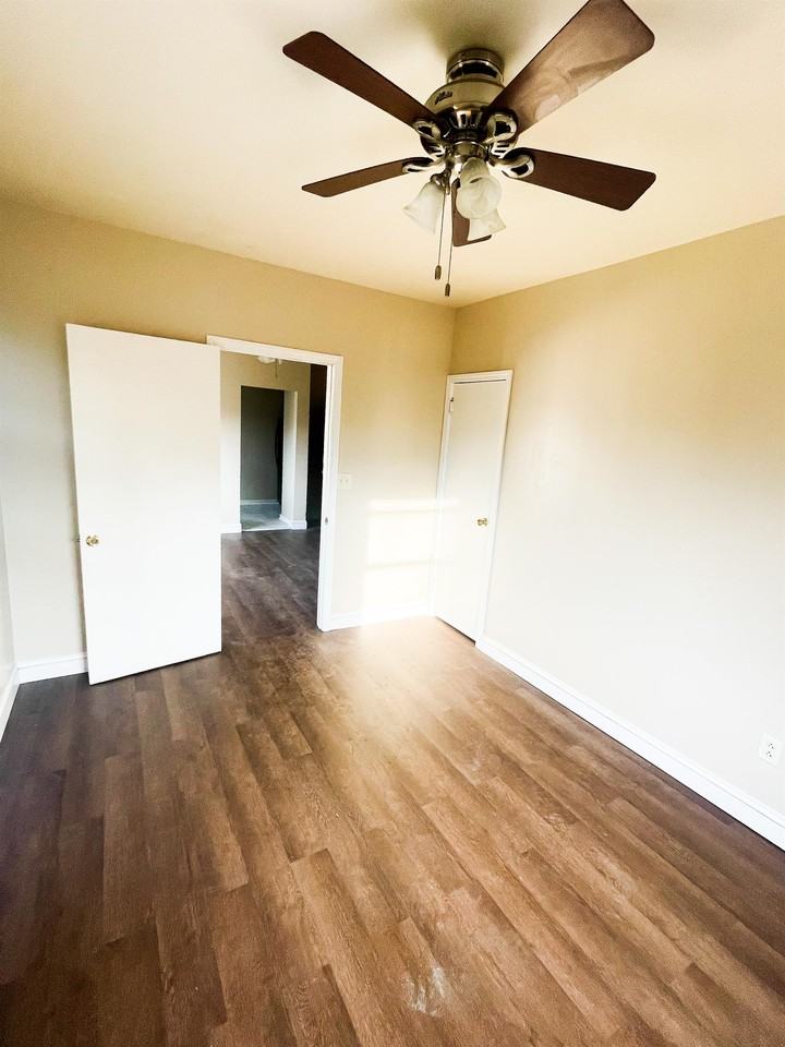 3500 Elm St #6 - Photo 2 of 7