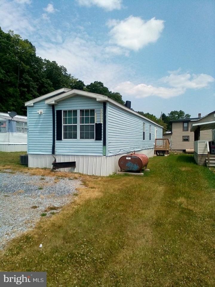 105 Manges St - Photo 3 of 13