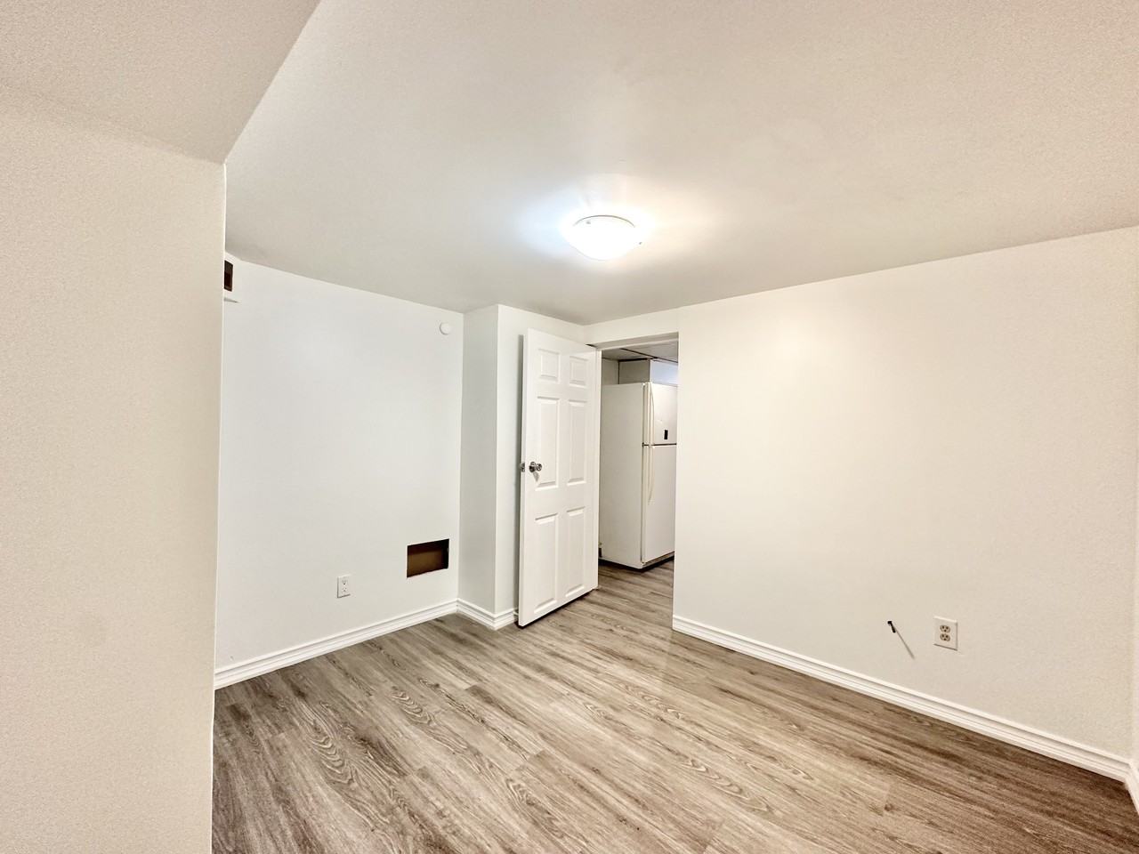 262 Gibbons St, Oshawa, Ontario Apartments 62 Gibbons St, Oshawa, ON