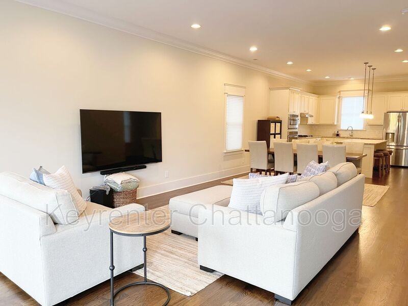 626 Mariner Way - Photo 3 of 20