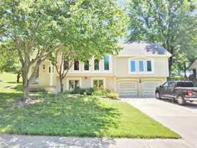 321 Ne Landings Dr - Photo 1 of 1