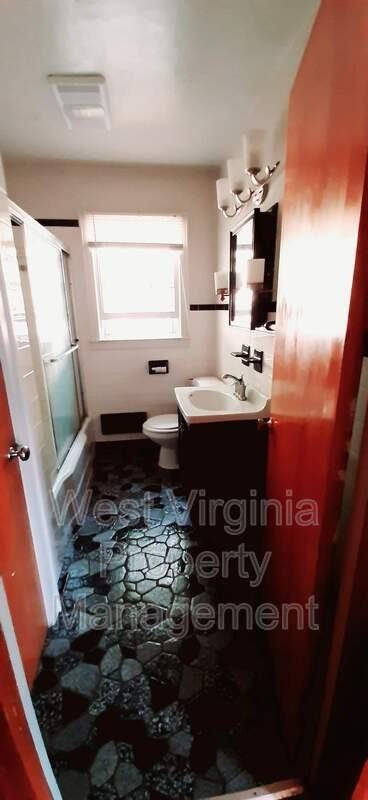 1215 East Dr - Photo 7 of 8