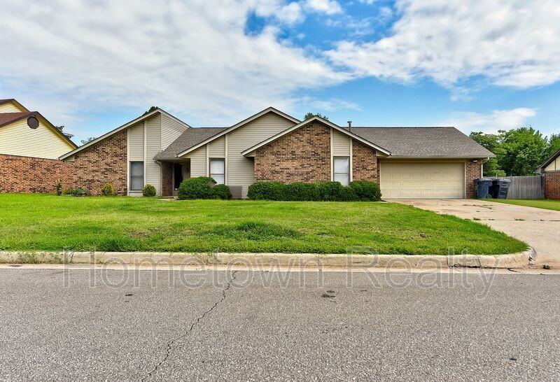 7621 Doris Pl - Photo 3 of 45