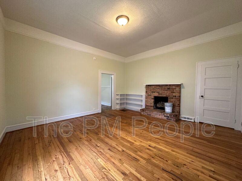 113 S 7th St - Photo 2 of 8