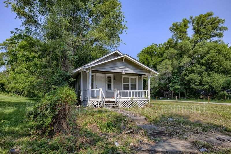 2830 Myrtle Ave - Photo 2 of 21