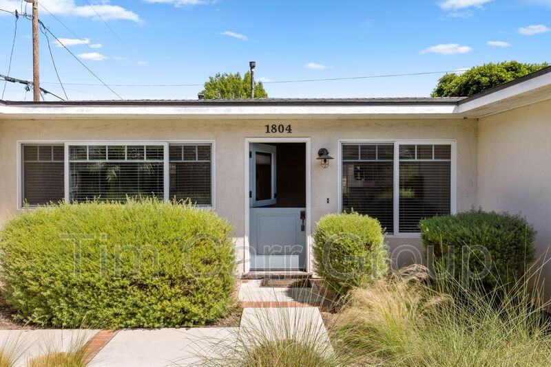 1804 Coral Pl - Photo 3 of 16