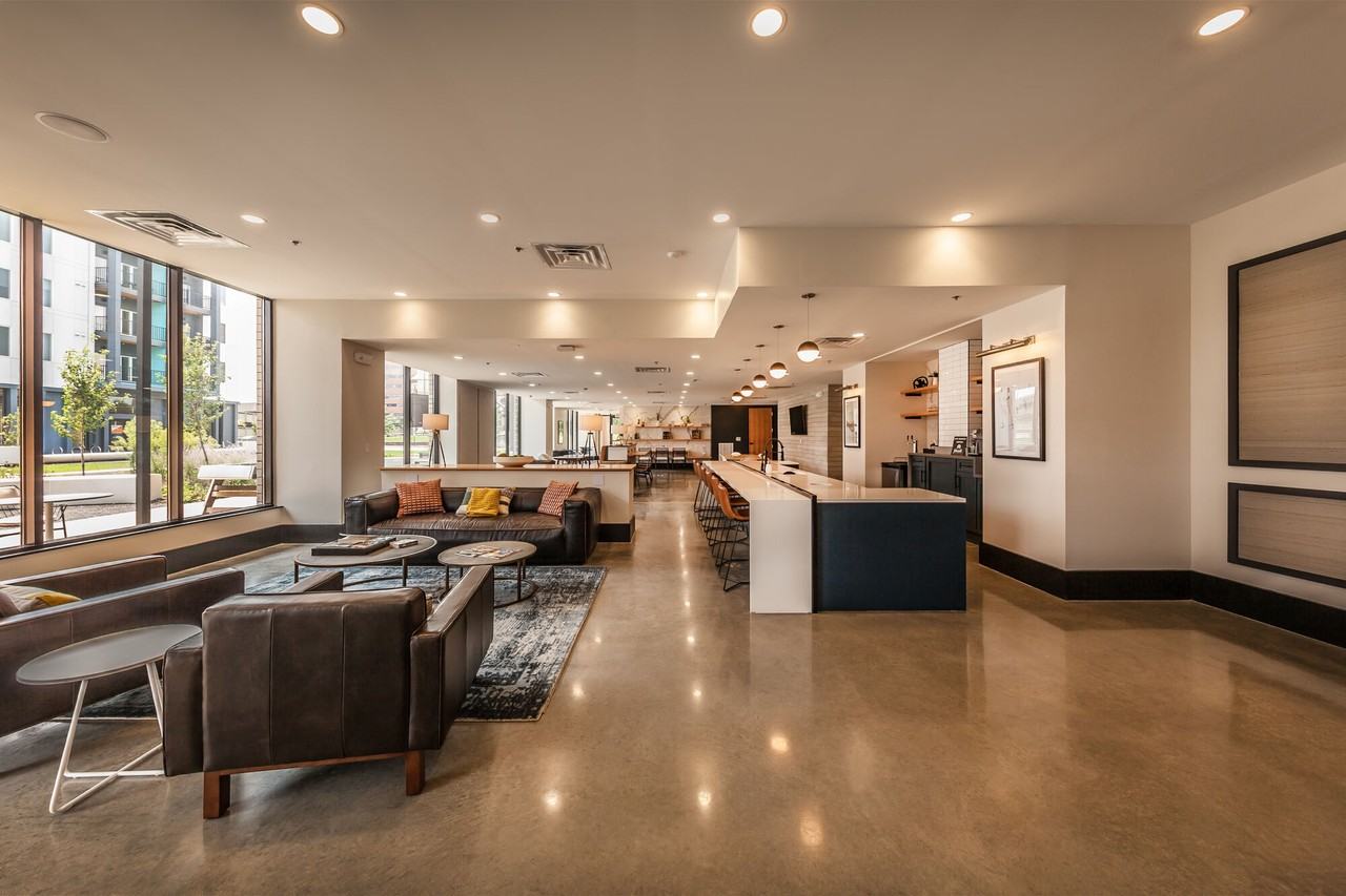 Post House - Photo 6 of 49