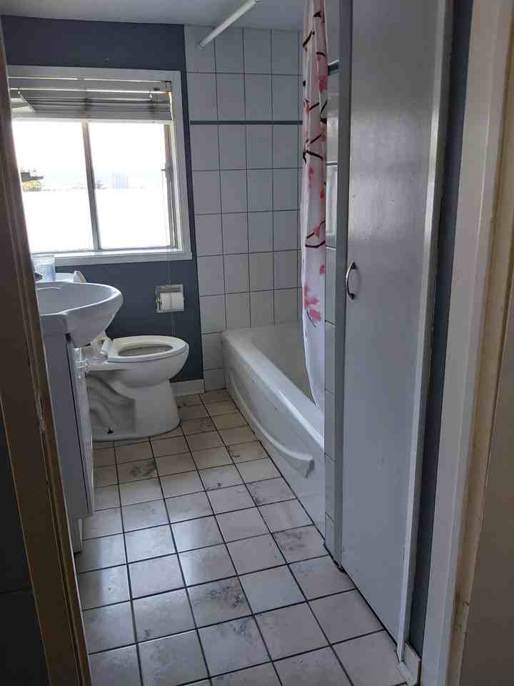 1324 Nanaimo Street - Photo 2 of 7