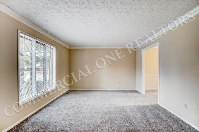 2341 Olde Sawmill Blvd - Photo 2 of 15