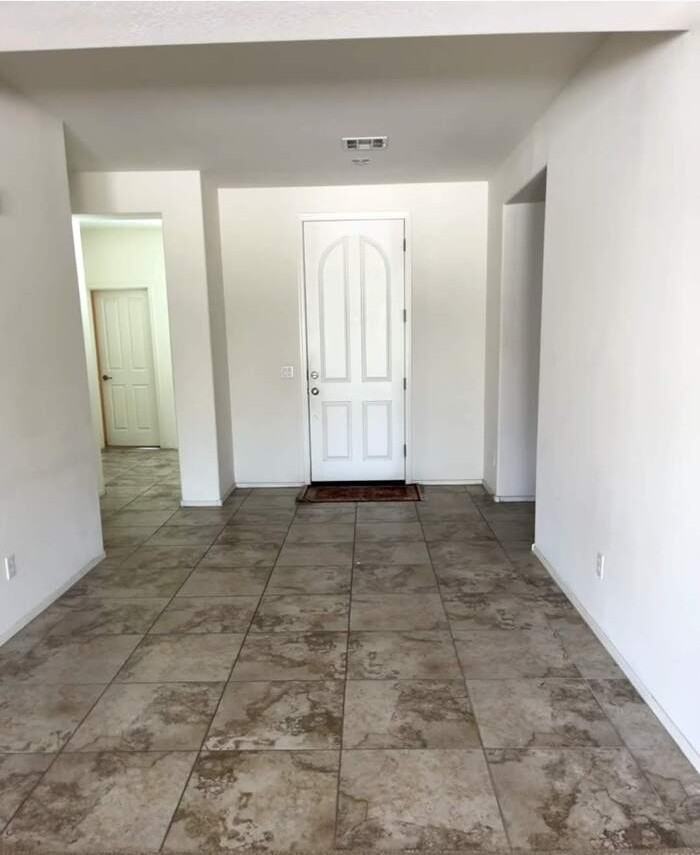 5306 W Beautiful Ln - Photo 2 of 25