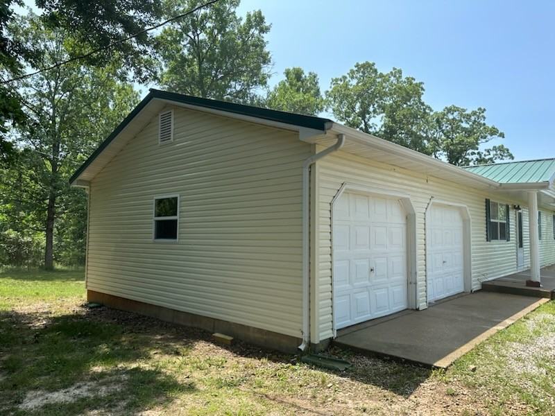 15019 Tampa Rd #NA - Photo 3 of 3