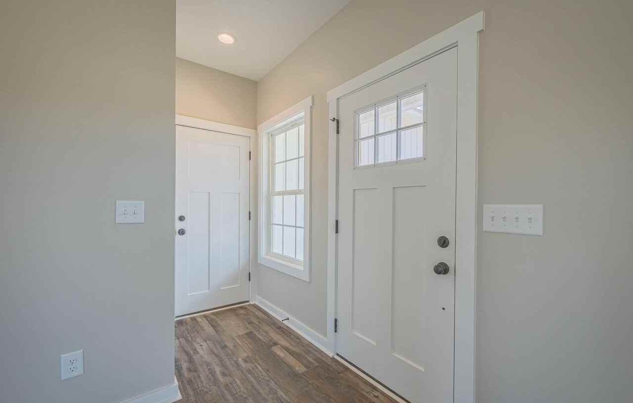 380 Ansley Dr #NA - Photo 3 of 23