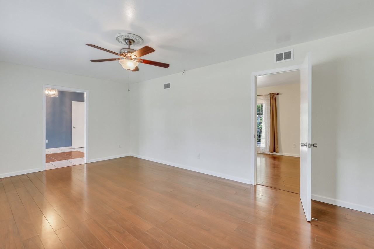 12473 Northwood Rd #1 - Photo 5 of 35