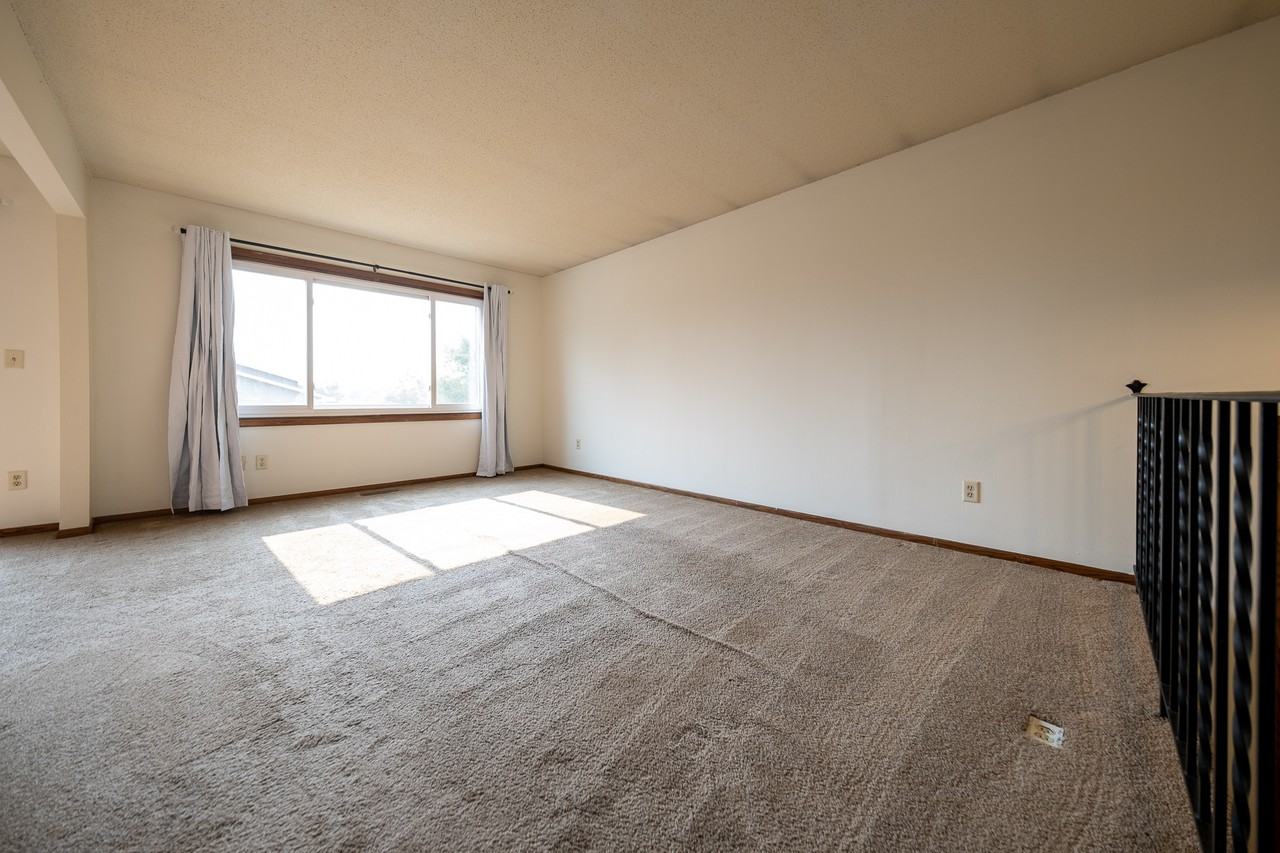 7322 Evert Ct Ne #1 - Photo 4 of 25