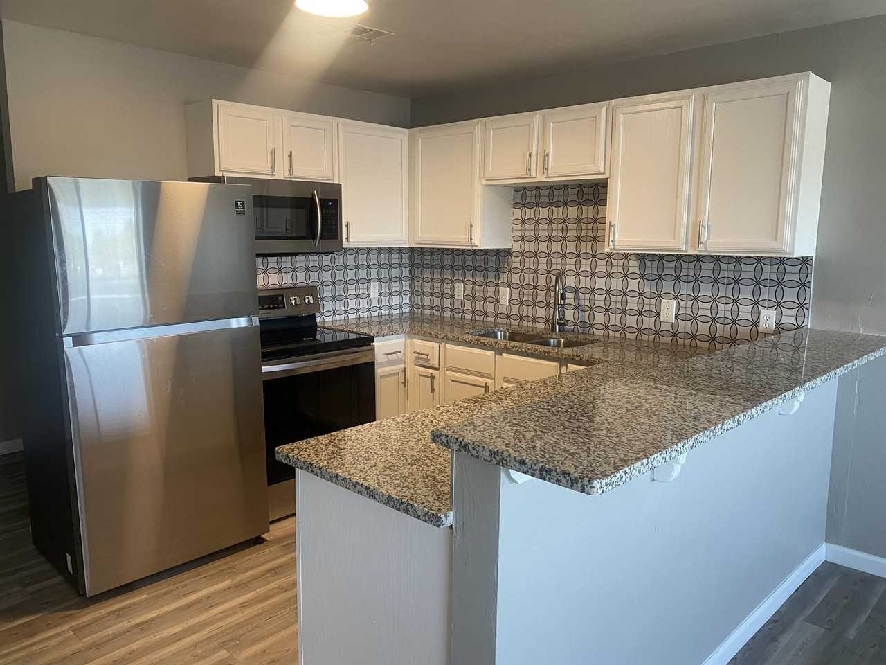 1230 12th Avenue SoutheastUnit 1315 #1 - Photo 4 of 11