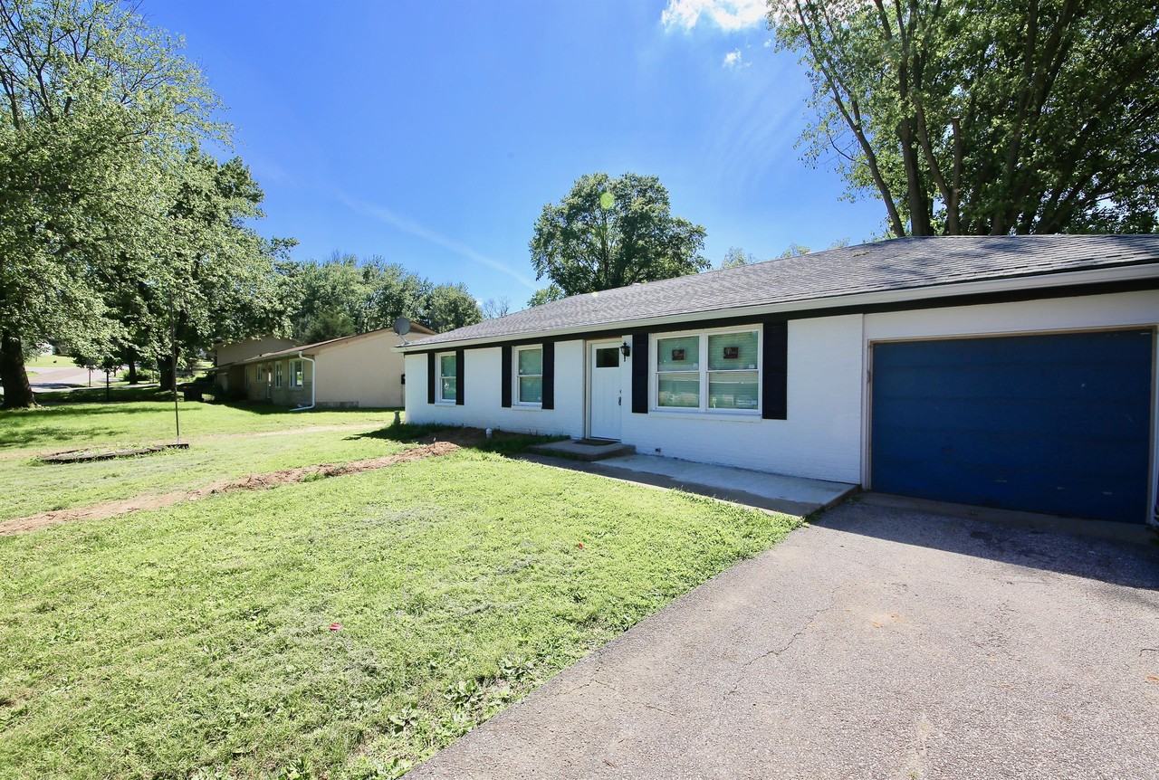 502 West Skyline Drive #1 - Photo 4 of 21