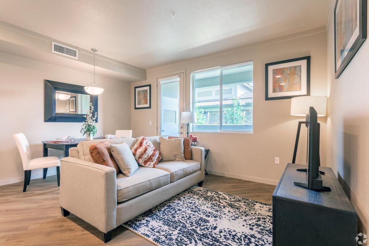 4770 West Lane - Photo 4 of 10