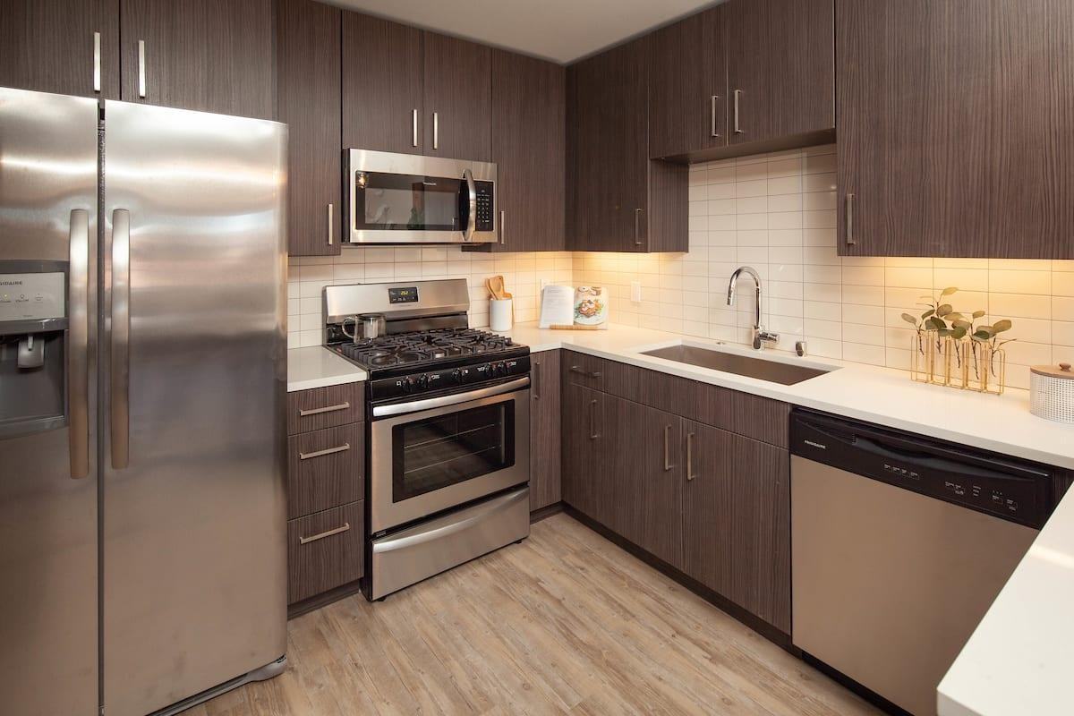 3996 Shasta St - Photo 4 of 15