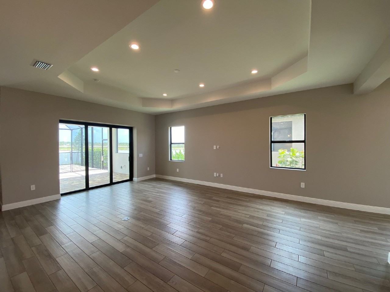 3991 Pegasus Way - Photo 4 of 50