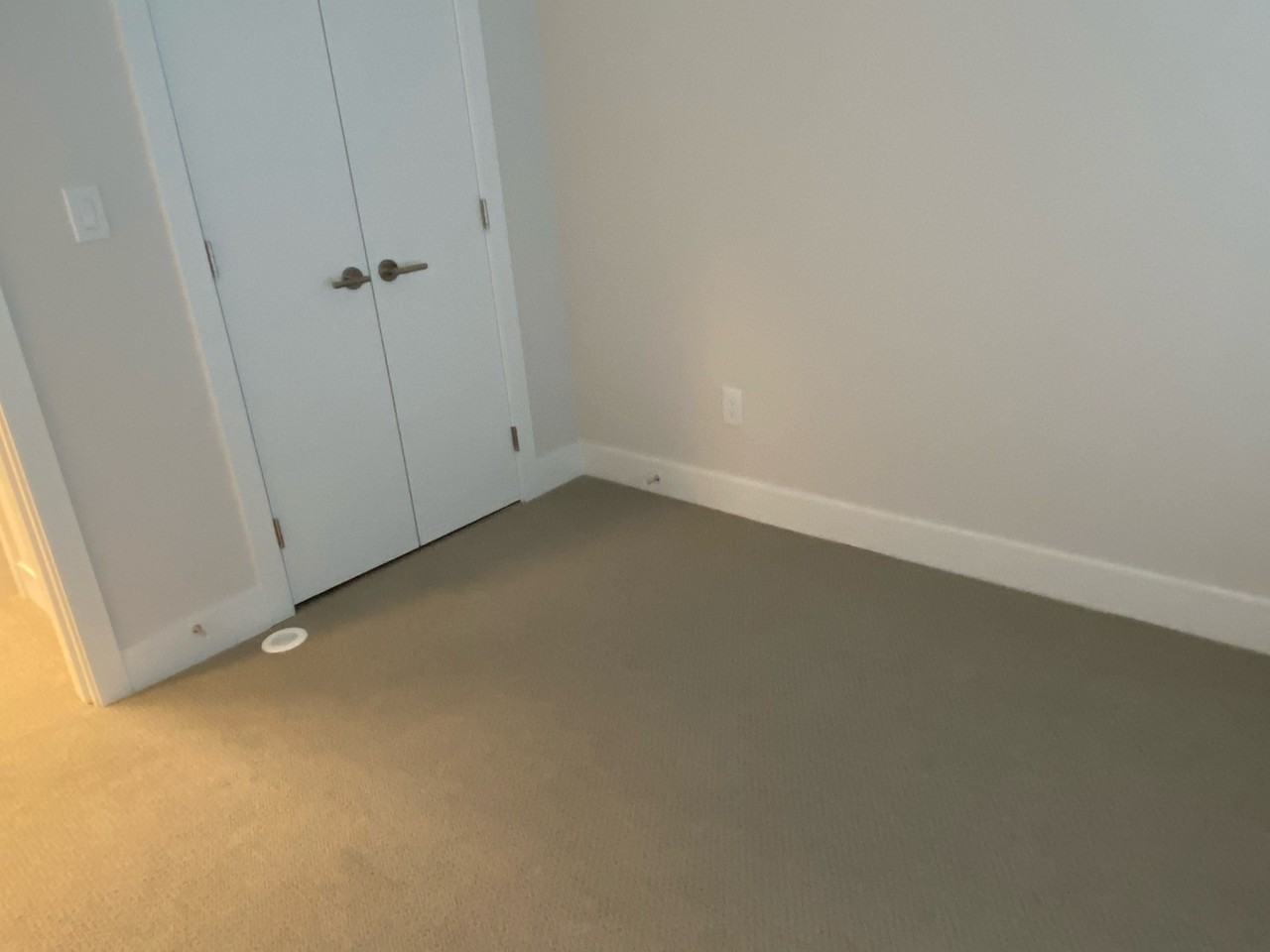 70 Seaview Drive #1 - Photo 3 of 16
