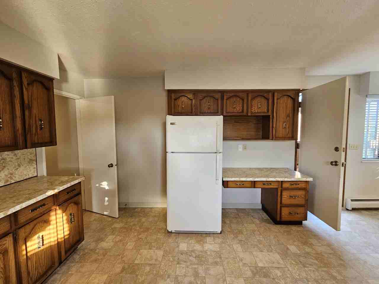 6833 Linden Avenue - Photo 3 of 22