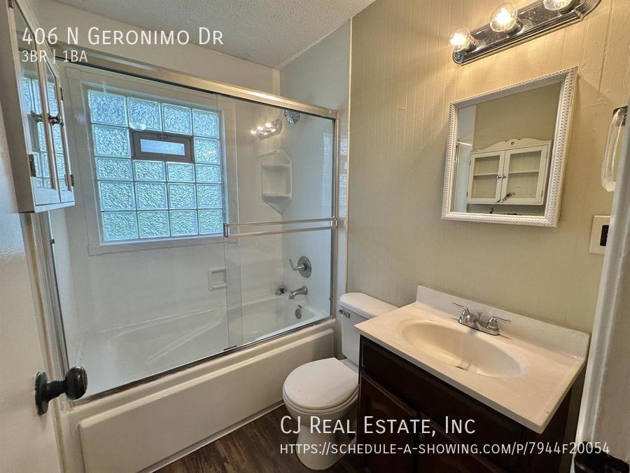 406 Geronimo Drive - Photo 7 of 10