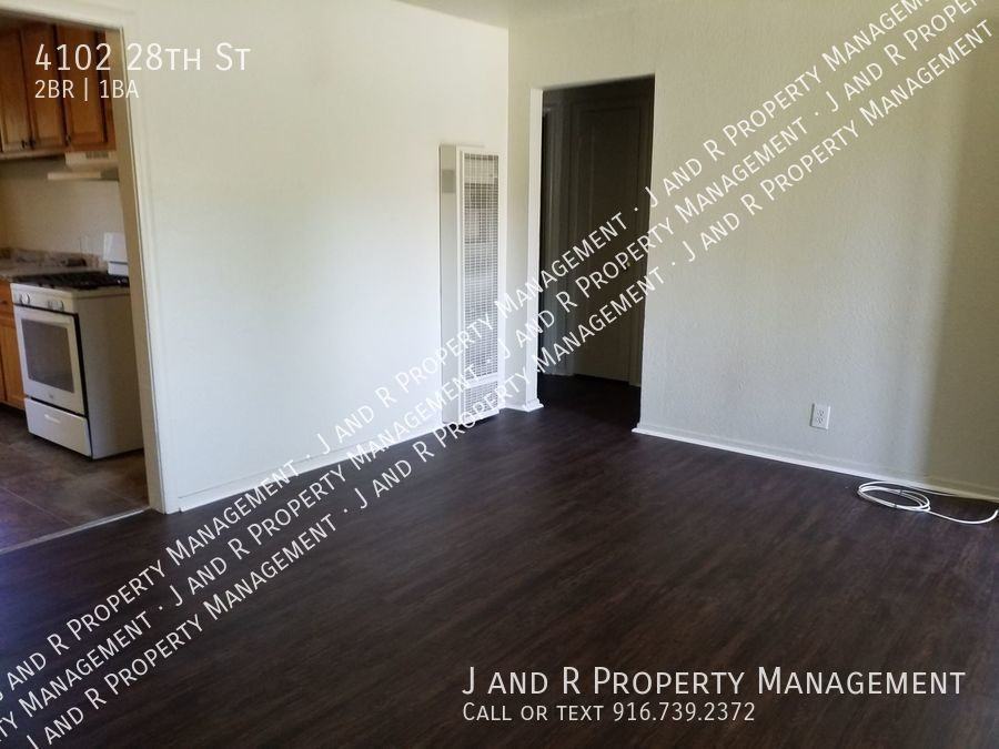 4102 28th St - Photo 3 of 12