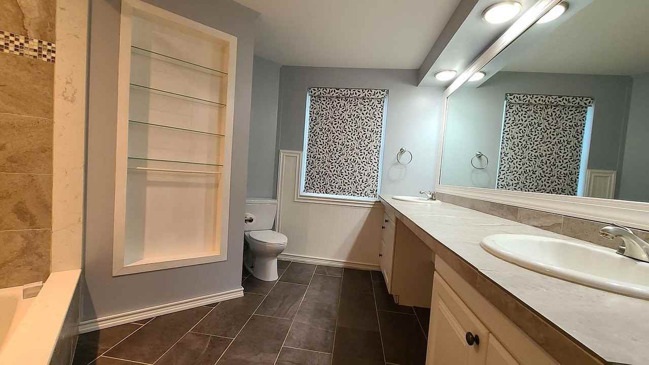 2512 Post Rd #NA - Photo 2 of 5