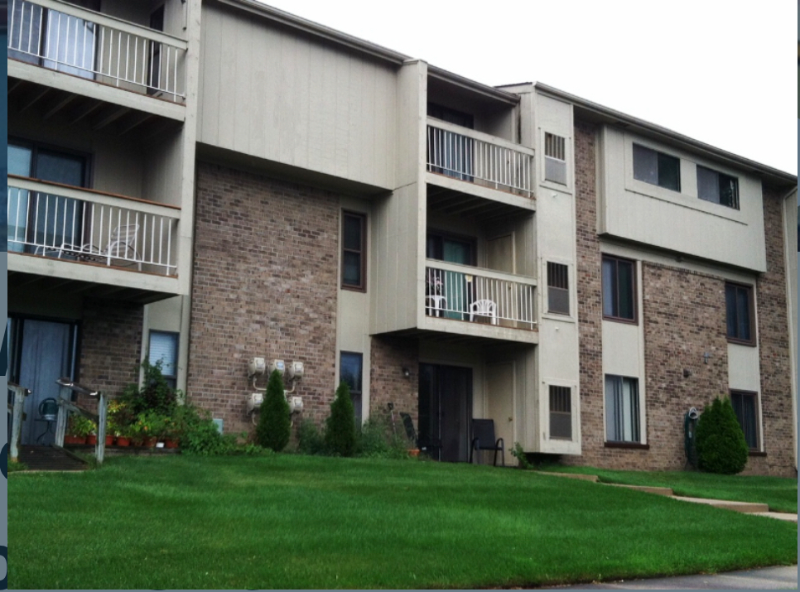 30445 Wmile Road - Photo 7 of 9